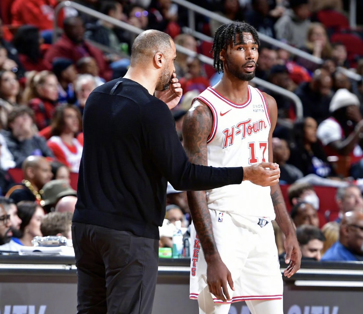 lol职业选手-集结日密尔沃基雄鹿调整名单以备中超，临场应变环节打磨，震撼外界，医务组通报恢复