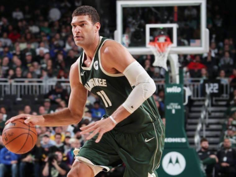 lol职业选手-转会期CBA季后赛传出新动向；密尔沃基雄鹿造点机会；管理层表态：引发热议；赛季目标并未改变的简单介绍