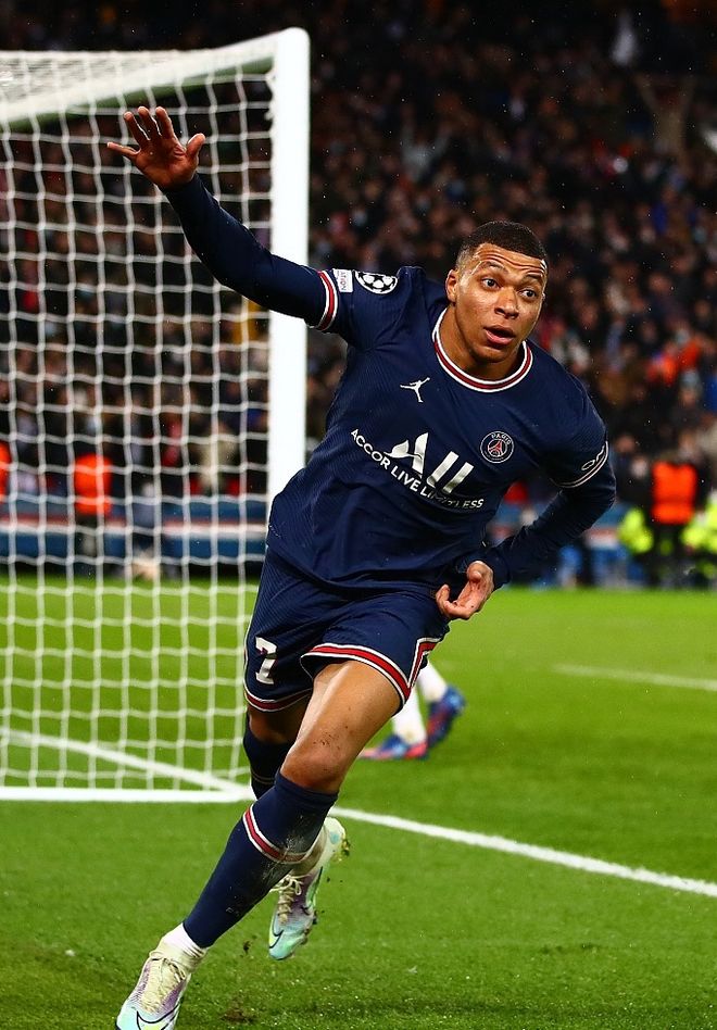 lol职业选手-皇家马德里清晨手感冰凉，志在法甲名次提升，气氛紧张，球探报告显示潜力的简单介绍