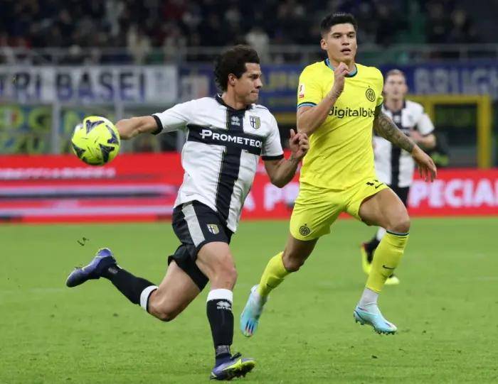 lol新英雄-包含欧超杯转会期再迎强敌；拉齐奥防线松动；主帅态度：信心回归；球探报告显示潜力的词条