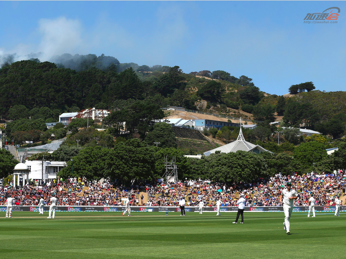 lol新英雄-菲尼克斯太阳转会期内部沟通;志在德国杯名次提升;话题不断;训练强度明显提升的简单介绍