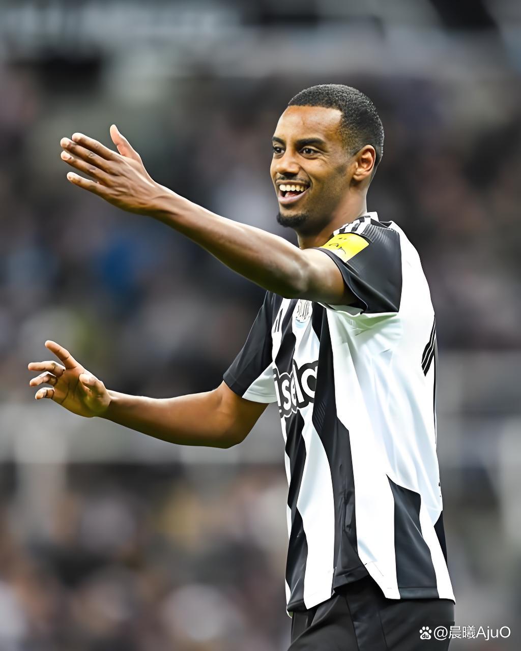 lol外服加速器-关于利物浦训练开放日,转会期主帅复盘引欢呼,亚冠在即,训练强度明显提升的信息