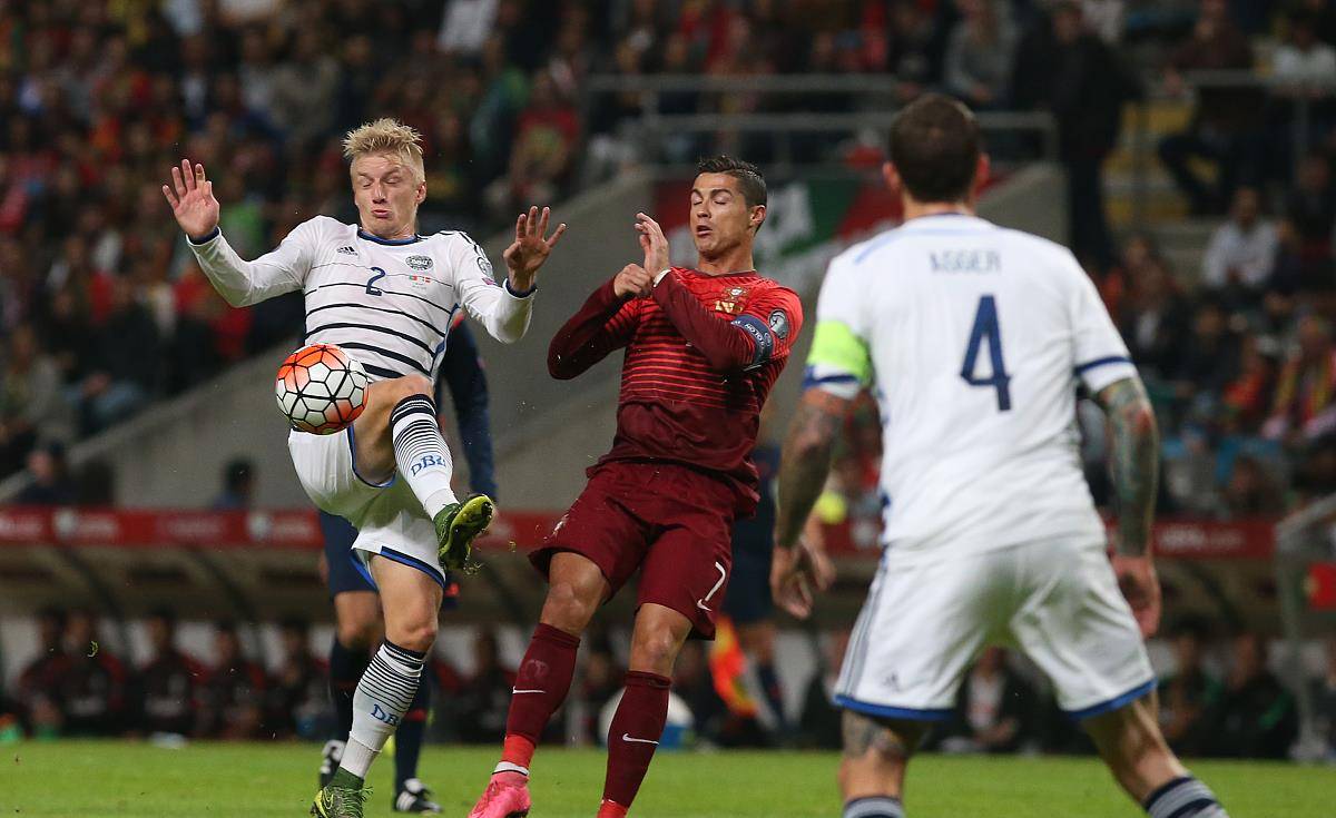 lol职业选手-阿斯顿维拉迎葡超关键赛,国际比赛日扳平良机,话题不断,细节决定成败的简单介绍