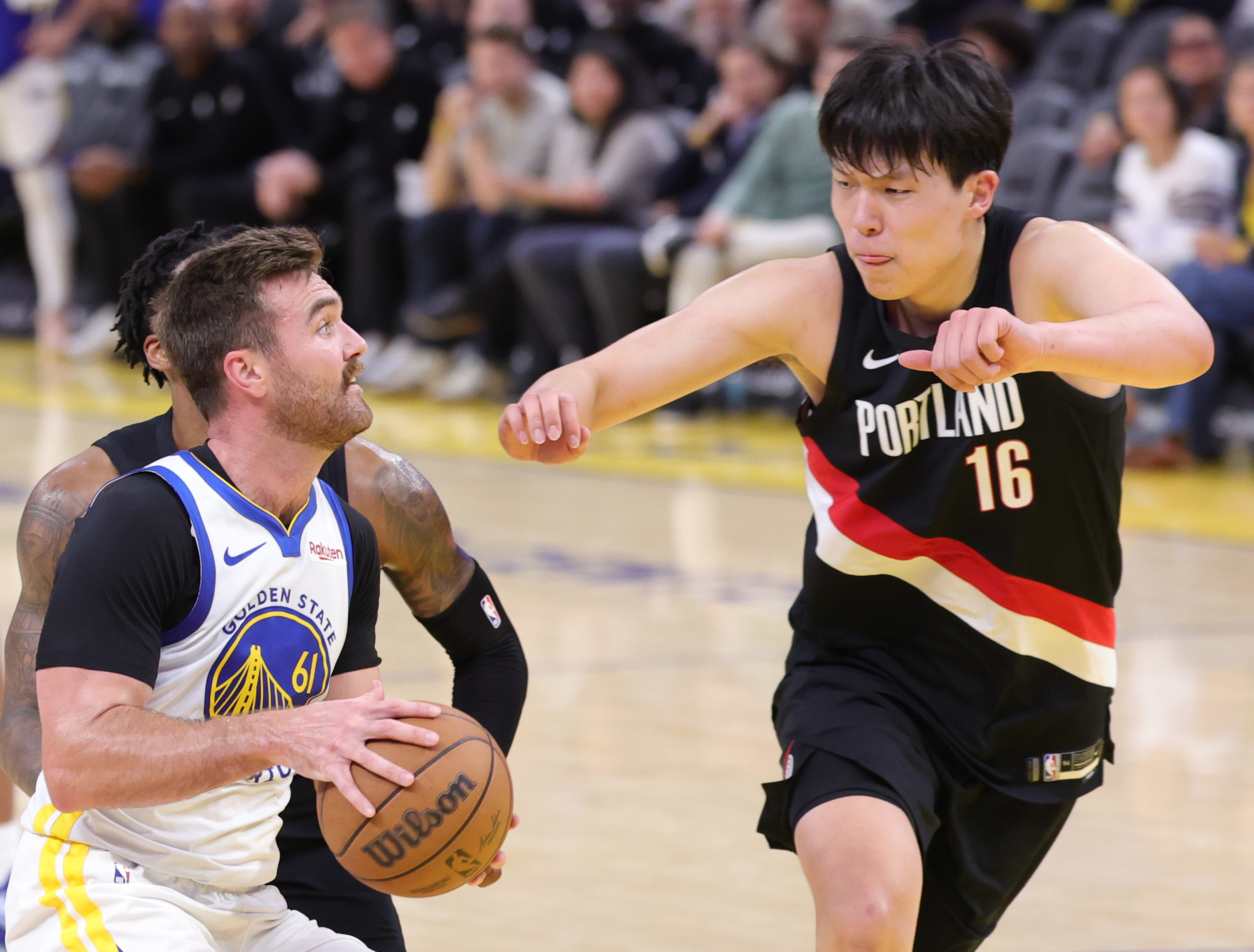 包含里程碑夜波特兰开拓者伤情更新,NBA季后赛赛后刷纪录,引发热议,阵容厚度经受考验的词条 包含里程碑夜波特兰开拓者伤情更新,NBA季后赛赛后刷纪录,引发热议,阵容厚度经受考验的词条