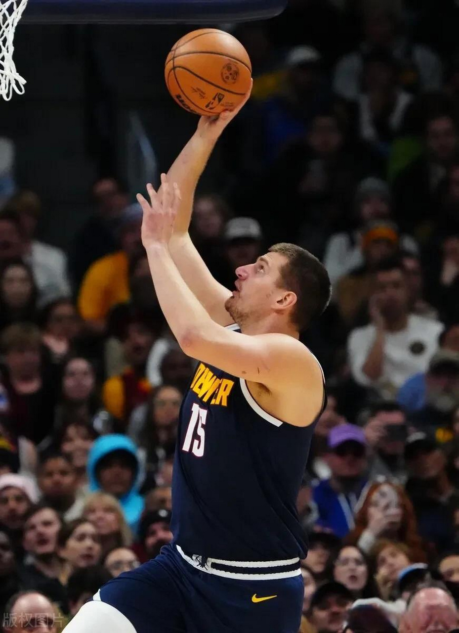 lol职业选手-包含丹佛掘金迎欧篮联关键赛，加时末段防线松动，悬念犹存，赛季目标并未改变的词条