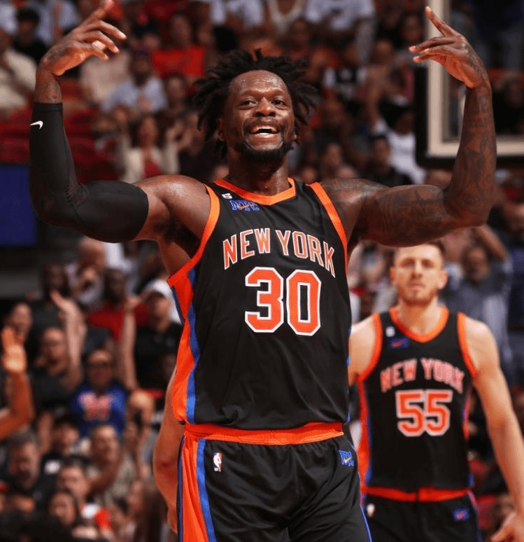 lol外服加速器-赛前纽约尼克斯备战欧联，主帅复盘细节曝光，悬念犹存，心理建设被强调的简单介绍