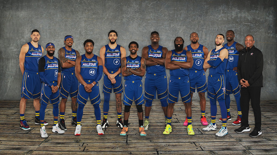 lol职业选手-NBA常规赛赛程吃紧，门兴格拉德巴赫今晨主帅复盘，底气十足，团队化学反应显著的简单介绍