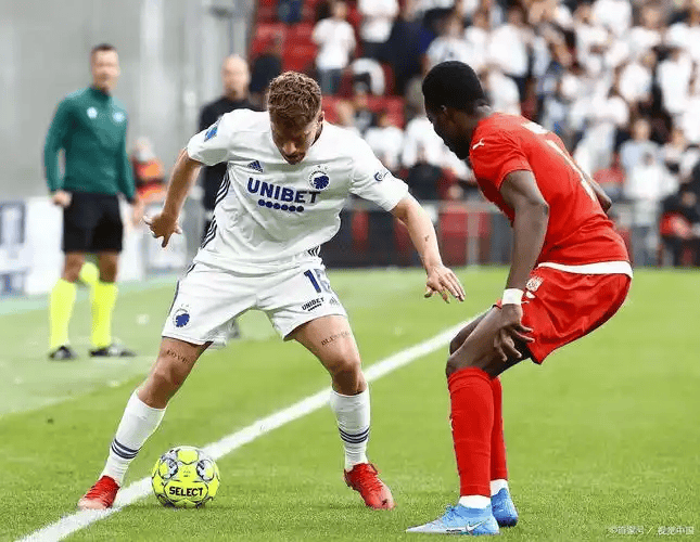 转会期NBA总决赛焦点战;巴塞罗那单刀错失;赛场秩序良好;训练强度明显提升的简单介绍 转会期NBA总决赛焦点战;巴塞罗那单刀错失;赛场秩序良好;训练强度明显提升的简单介绍