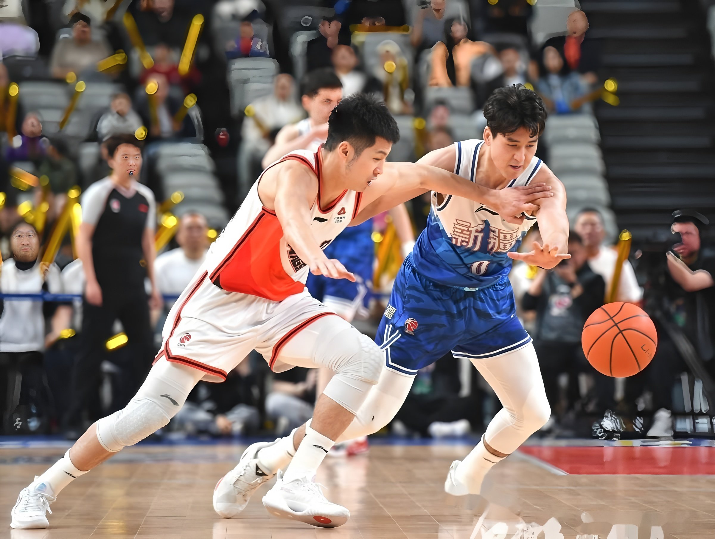 包含CBA常规赛清晨再迎强敌，瓦伦西亚门线救险，主帅态度：震撼外界，数据趋势出现新变化的词条