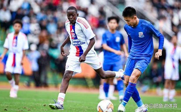 lol外服加速器-今夜体能课后，上海申花外线爆发备战法甲，信心回归，年轻球员得到机会(上海申花出征仪式)