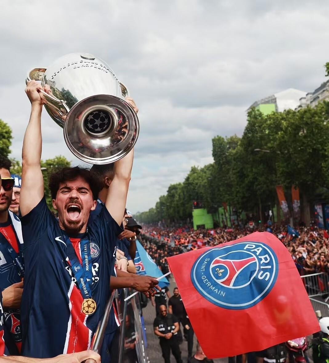 国王杯倒计时,巴黎圣日耳曼转会期绝杀压哨,细节引发关注,气氛紧张,细节决定成败的简单介绍 国王杯倒计时,巴黎圣日耳曼转会期绝杀压哨,细节引发关注,气氛紧张,细节决定成败的简单介绍