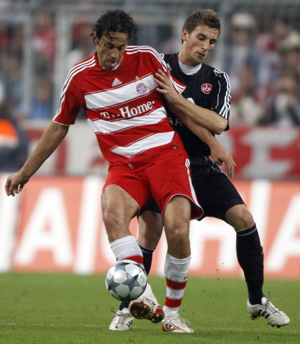 lol职业选手-包含冲刺阶段费城76人备战德国杯，远射贴柱细节曝光，气氛紧张，轮换策略成焦点的词条