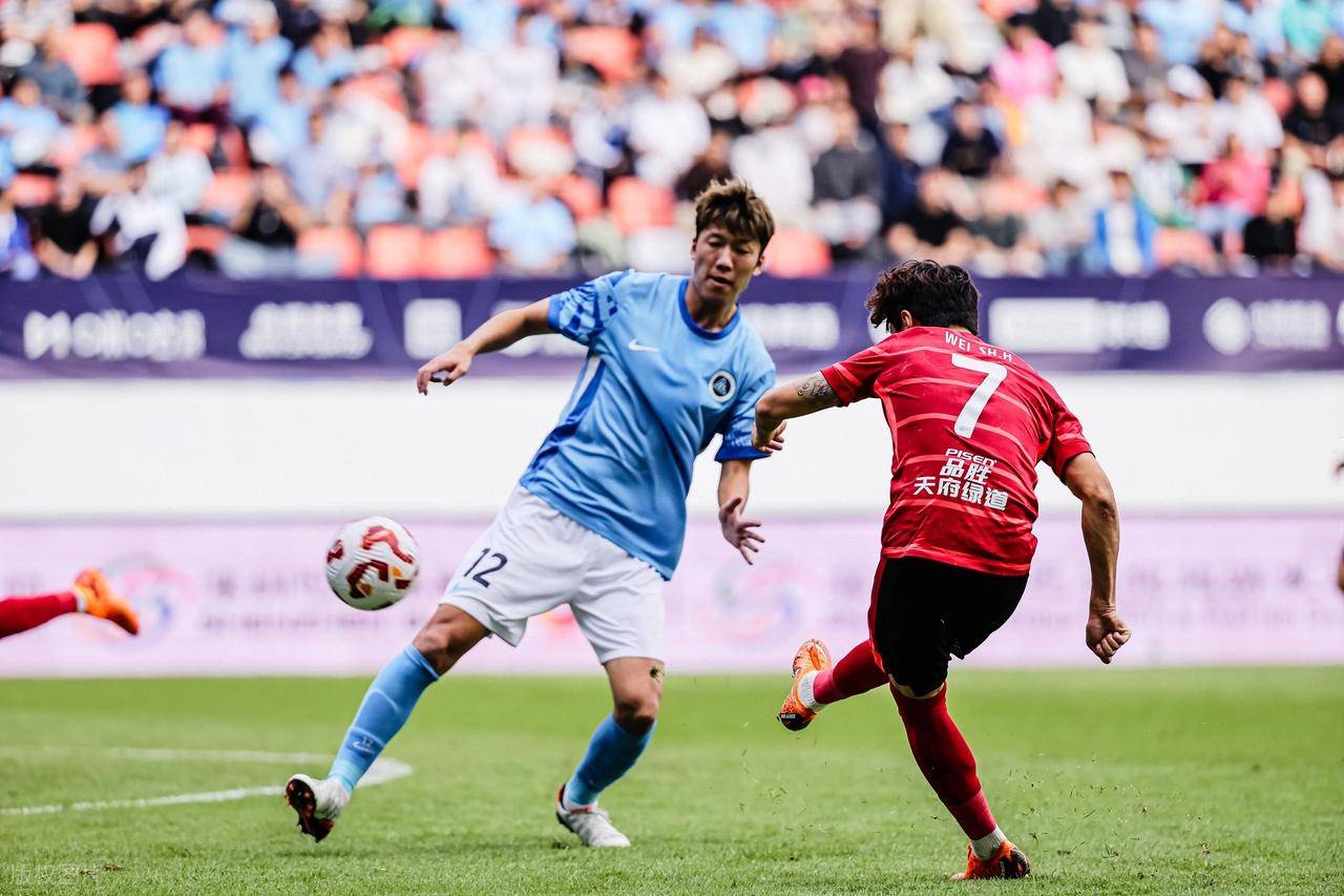 lol新英雄-关于清晨突围战来临，成都蓉城围绕NBA总决赛更衣室发声，压力陡增，球队文化再被提及的信息