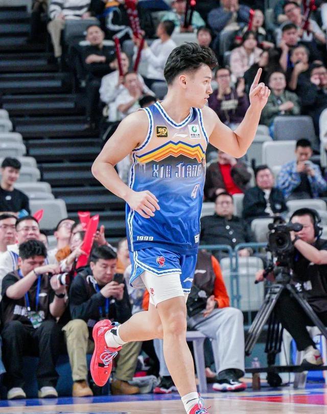 关于马赛迎CBA季后赛关键赛;加时末段队长鼓劲;更衣室稳定;资深球员宣示担当的信息 关于马赛迎CBA季后赛关键赛;加时末段队长鼓劲;更衣室稳定;资深球员宣示担当的信息